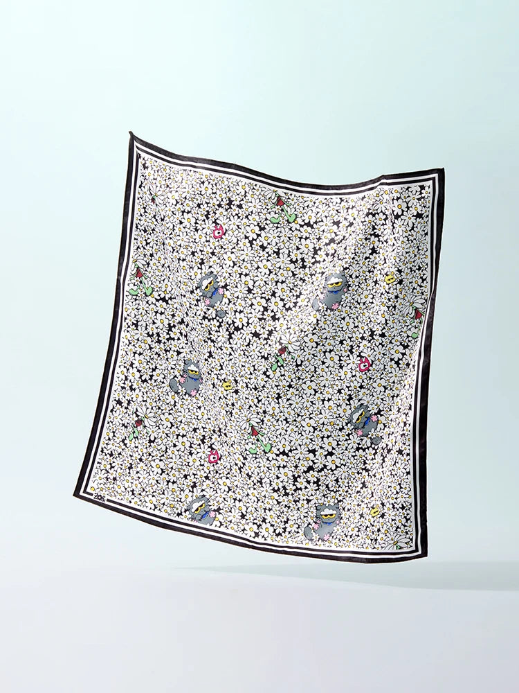 ZO&FRIENDS - ZOA Signature Scarf (Black / White)