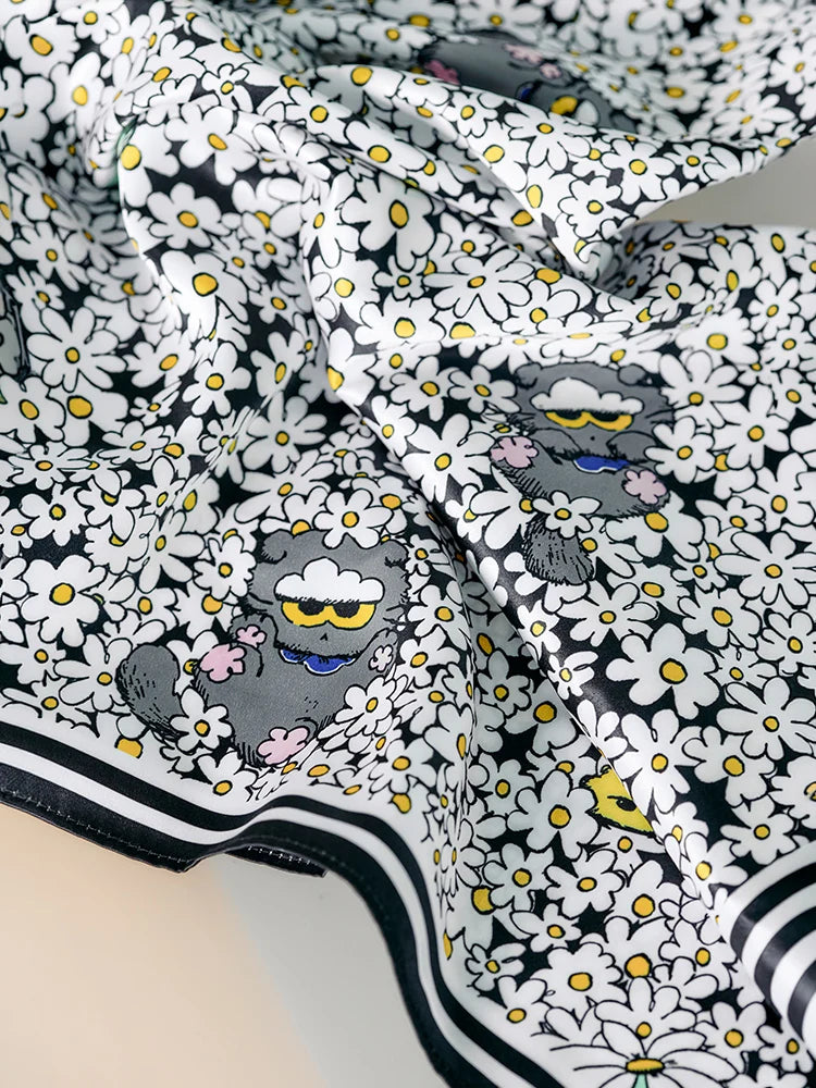 ZO&FRIENDS - ZOA Signature Scarf (Black / White)